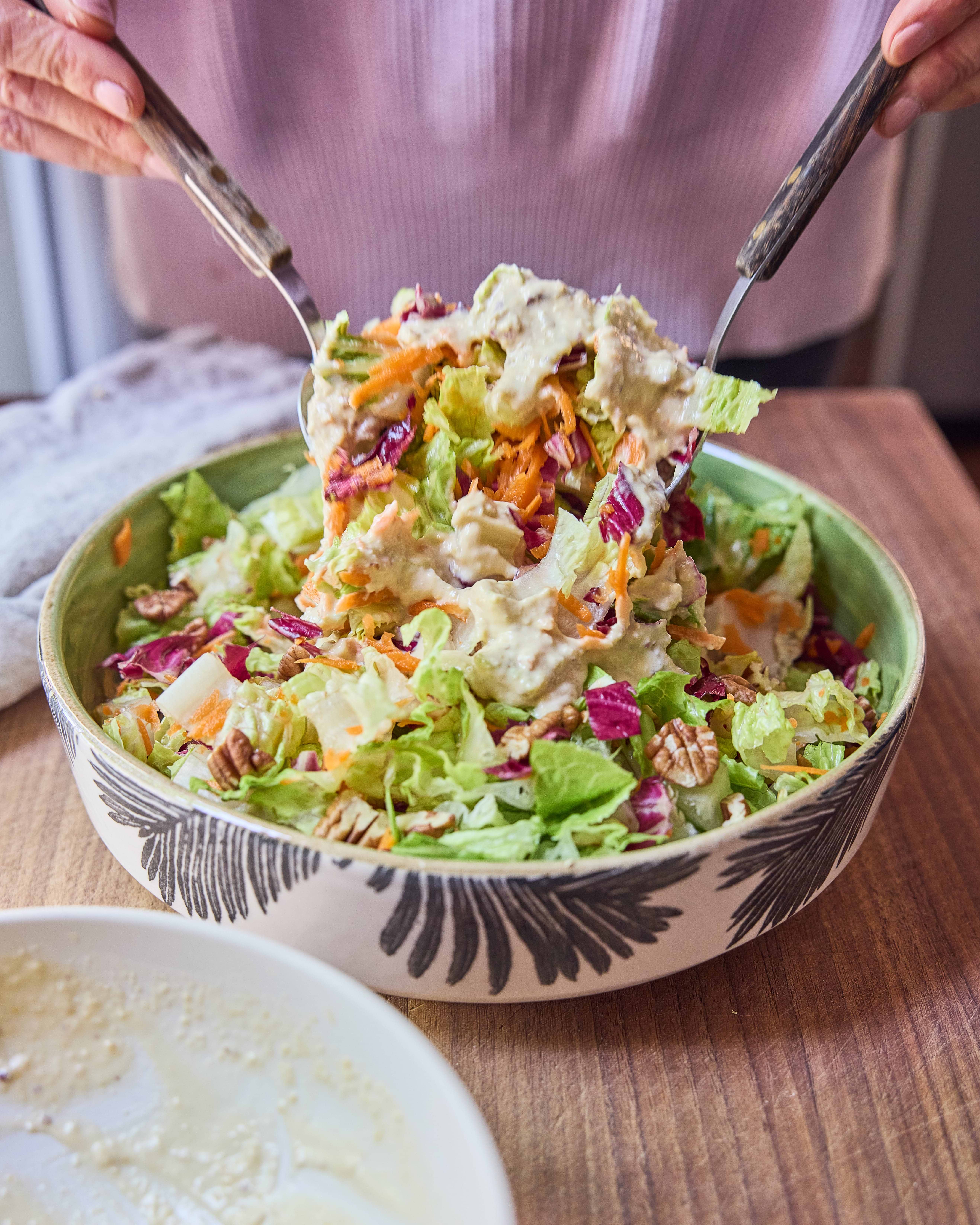 Delicious salad with creamy dressing